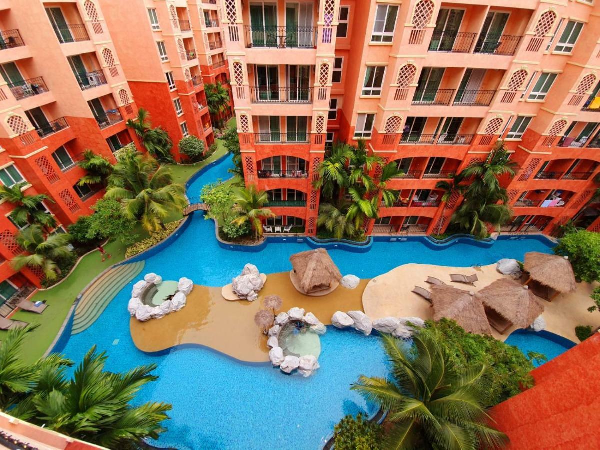 Seven Seas Condo By Dmitrii Pantai Jomtien Bagian luar foto