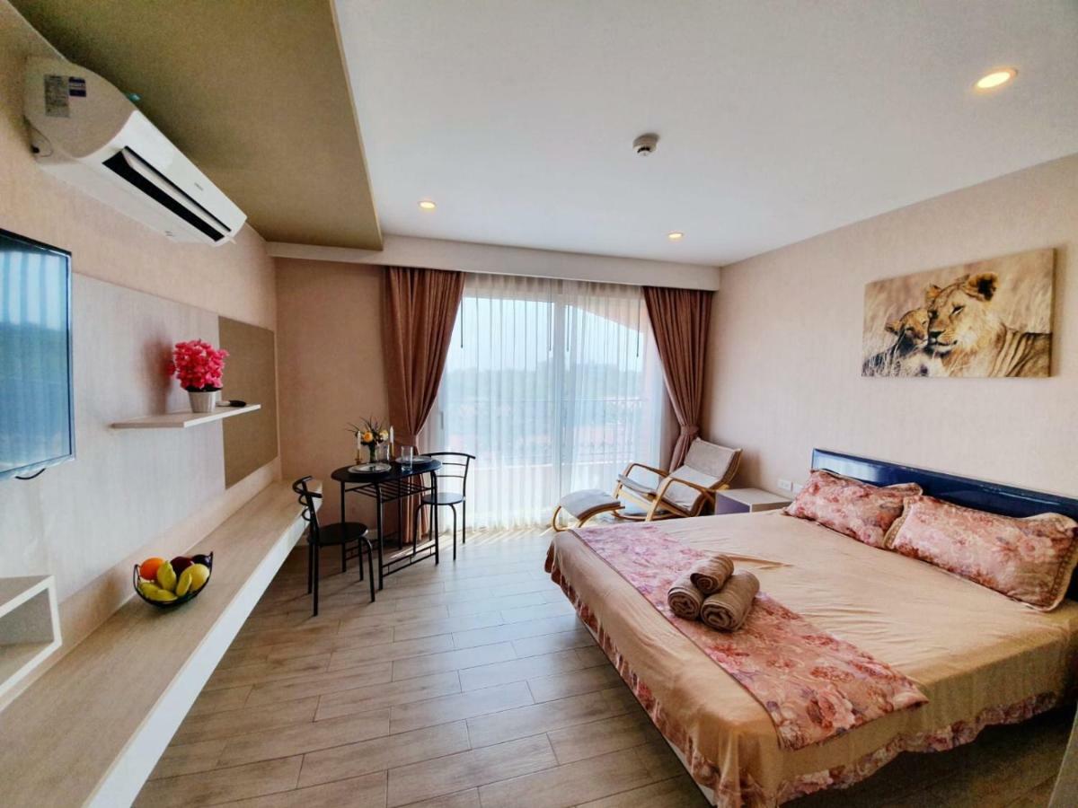 Seven Seas Condo By Dmitrii Pantai Jomtien Bagian luar foto