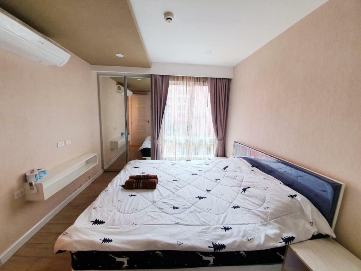 Seven Seas Condo By Dmitrii Pantai Jomtien Bagian luar foto
