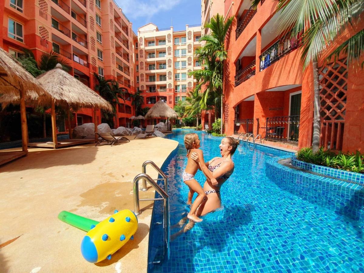 Seven Seas Condo By Dmitrii Pantai Jomtien Bagian luar foto